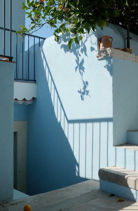 Proa D'Alfama Guest House Lisbon Bagian luar foto