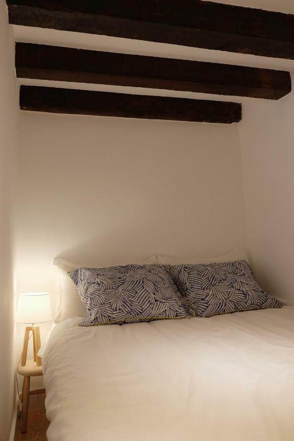 Proa D'Alfama Guest House Lisbon Bagian luar foto