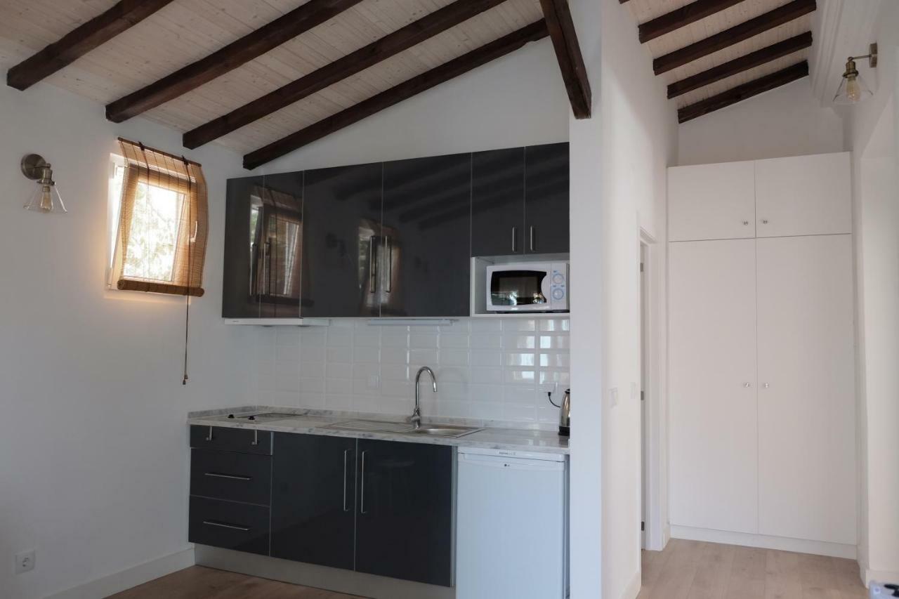 Proa D'Alfama Guest House Lisbon Bagian luar foto