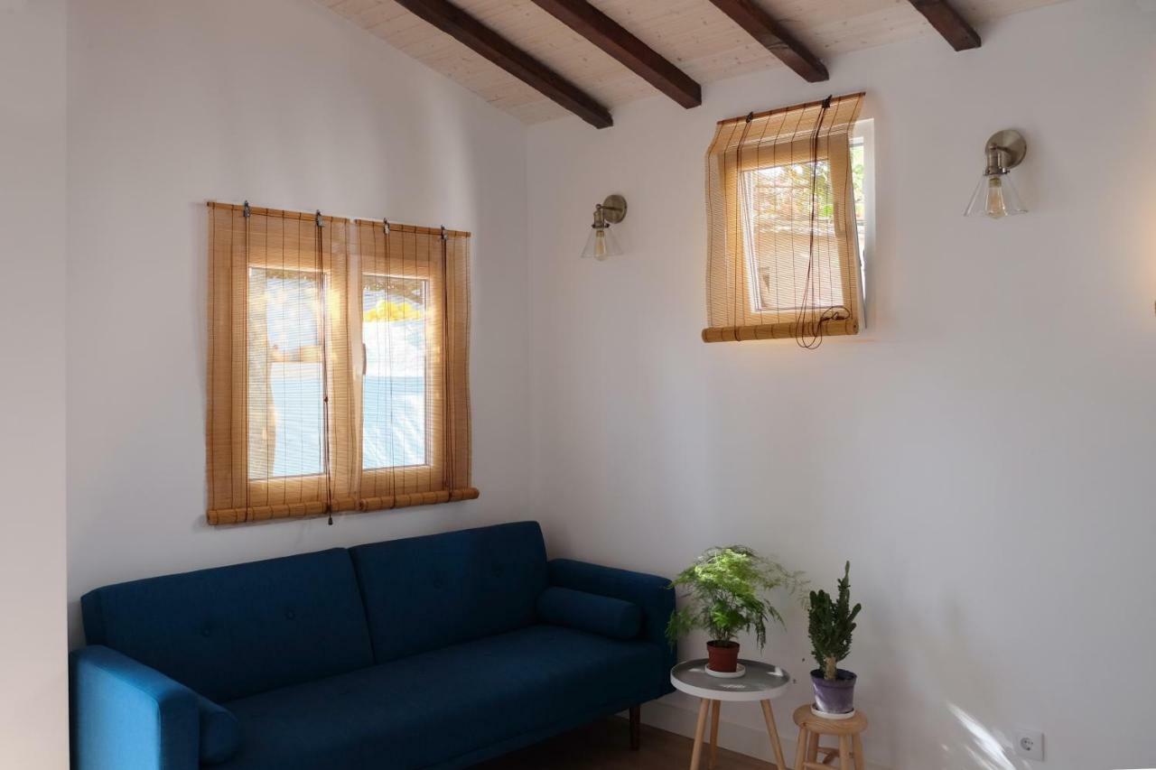 Proa D'Alfama Guest House Lisbon Bagian luar foto
